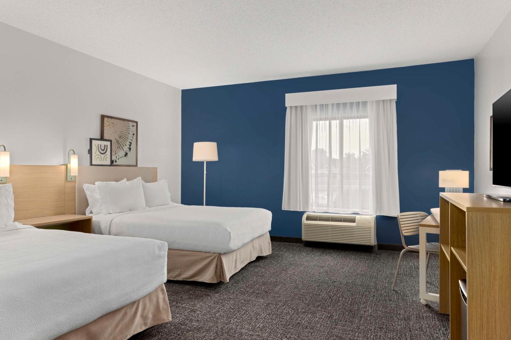 Spark By Hilton Newcomerstown Bagian luar foto